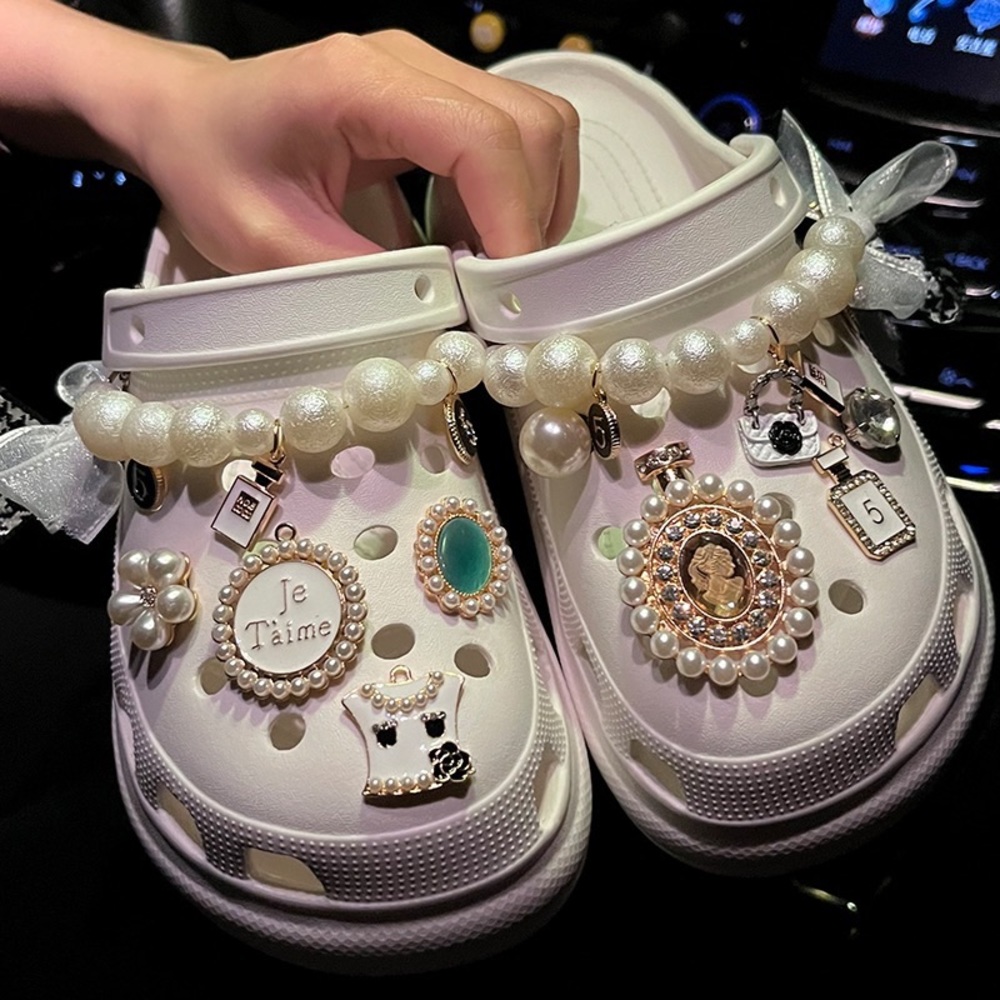 Accessories Shoes Charm Set with Chains